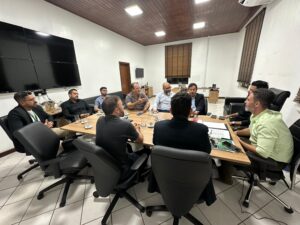 SIMERO e CREMERO se reúnem com o prefeito Léo Moraes para tratar do futuro da saúde pública em Porto Velho